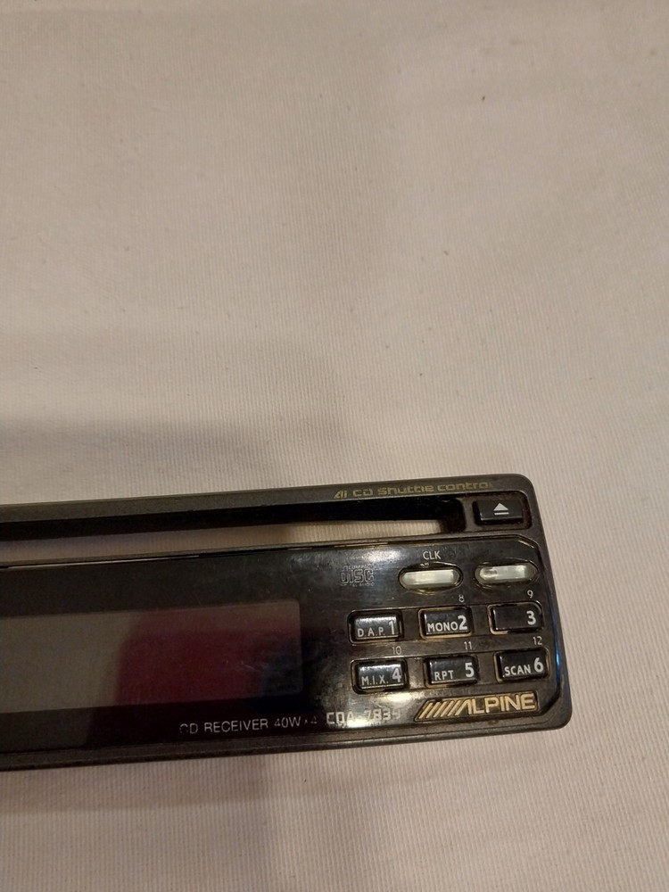 ALPINE CDA-7839 faceplate Only (Used).