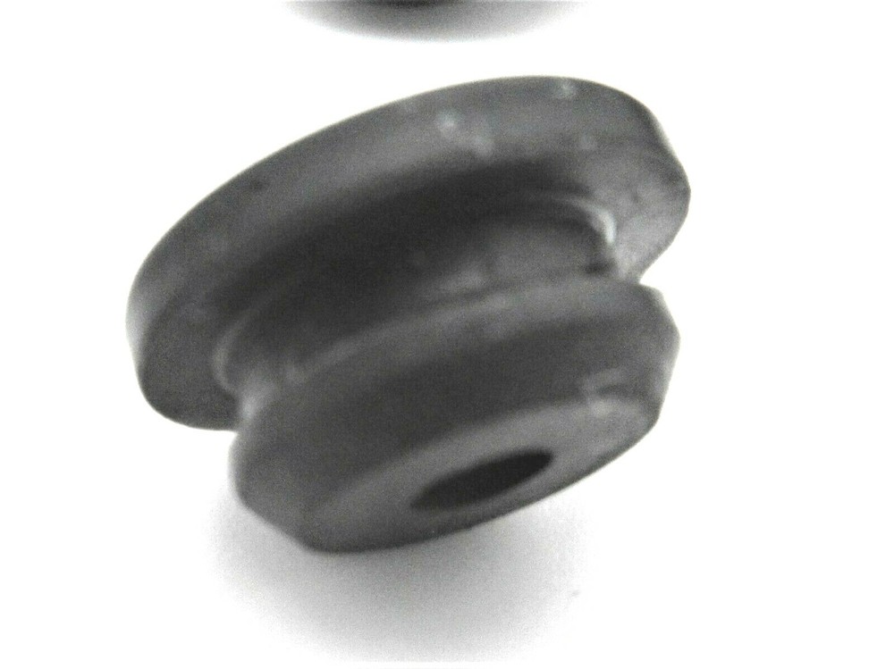 5/16” Rubber Panel Plug, Knockout Plug, Fits 1/16” Thick Materials 25 per Pack