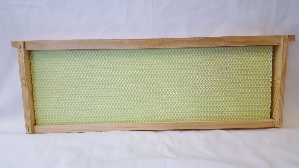 BizzyBee 4 pack Langstroth Bee Hive 10 Frame Blemished Bottom Screened Board