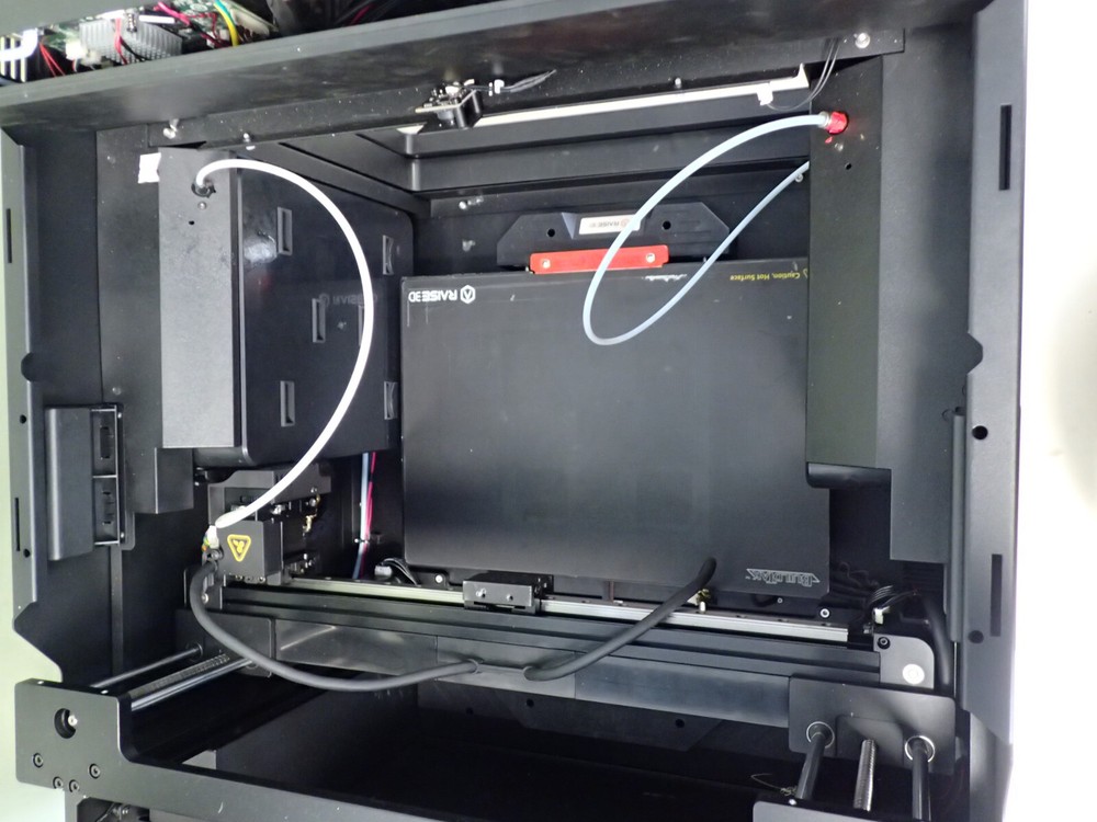 RAISE3D E2 3D PRINTER FOR PARTS/NOT WORKING