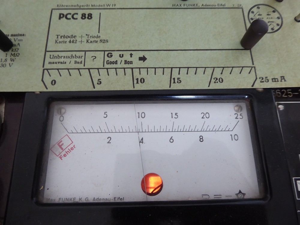 2 x TUBES " VALVO PCC88 " TESTED