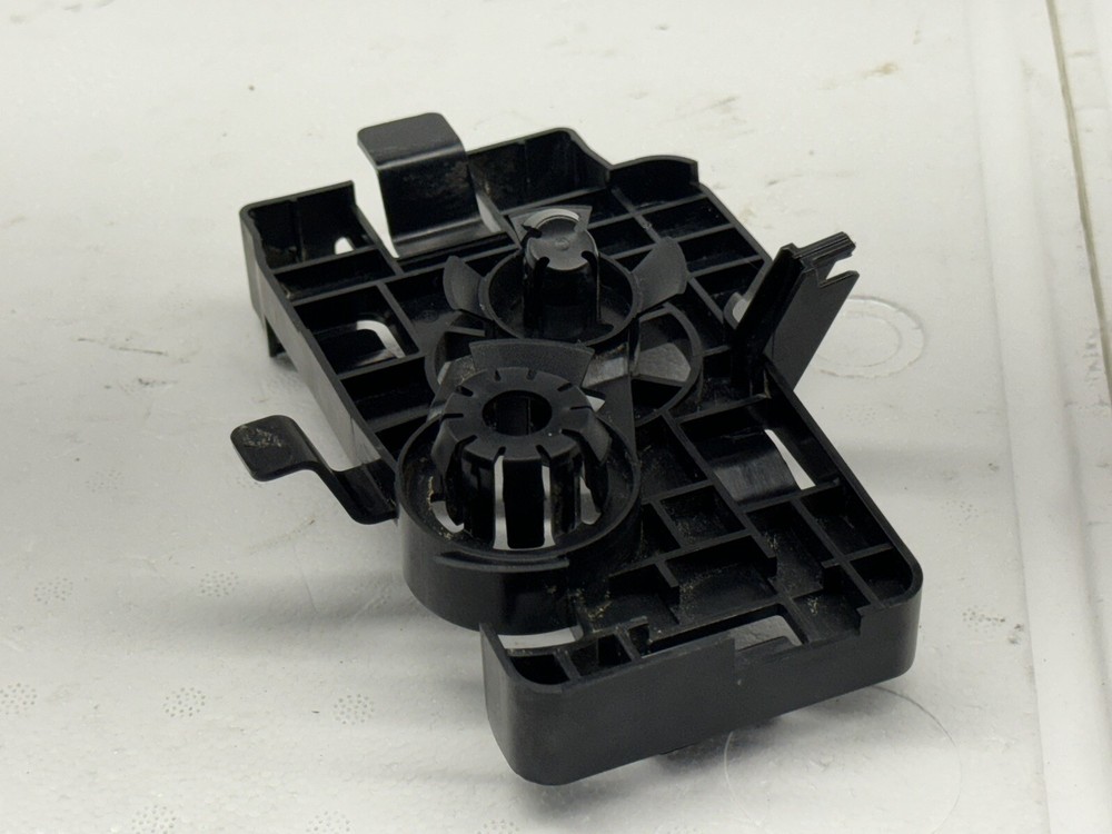 2019-2021 VOLKSWAGEN JETTA TRANSMISSION COMPUTER CONTROL BRACKET MODULE OEM