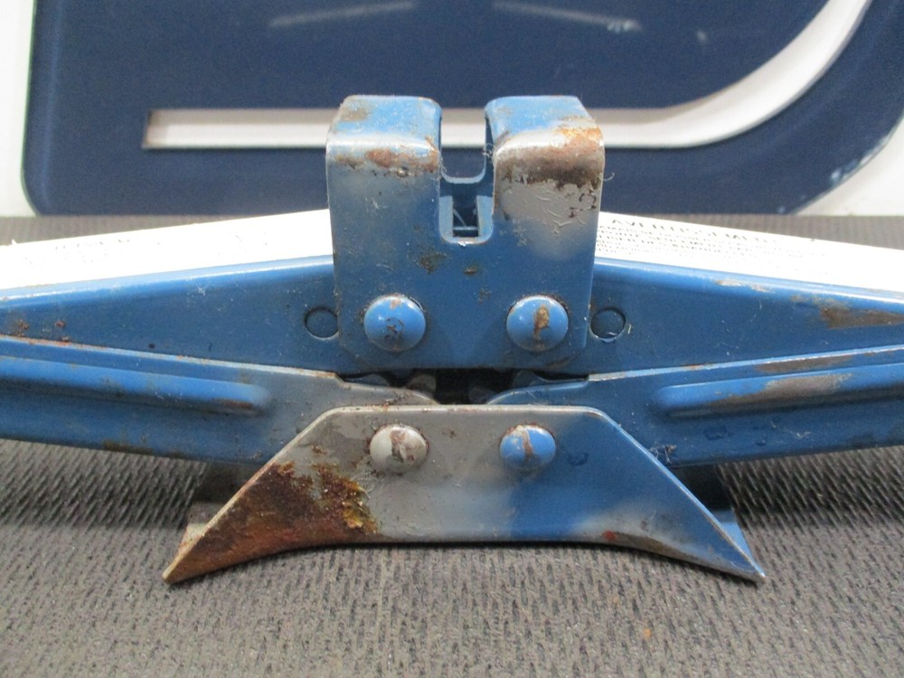 1991 Mercury Capri - Emergency Jack + Lug Wrench