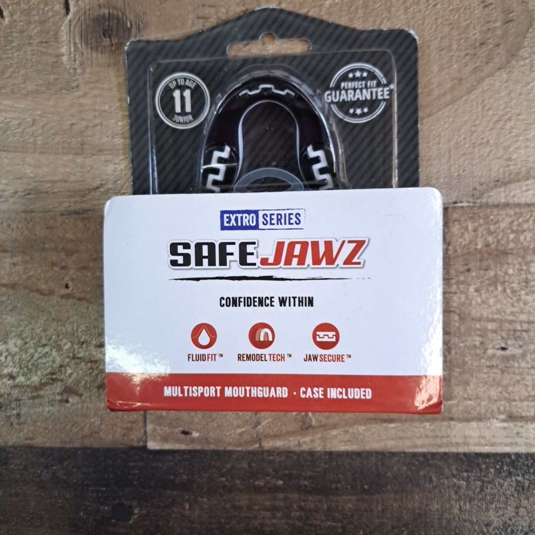 SafeJawz Mouthguard Junior Black Fangs with Case Multi Sport Extro Self Fit