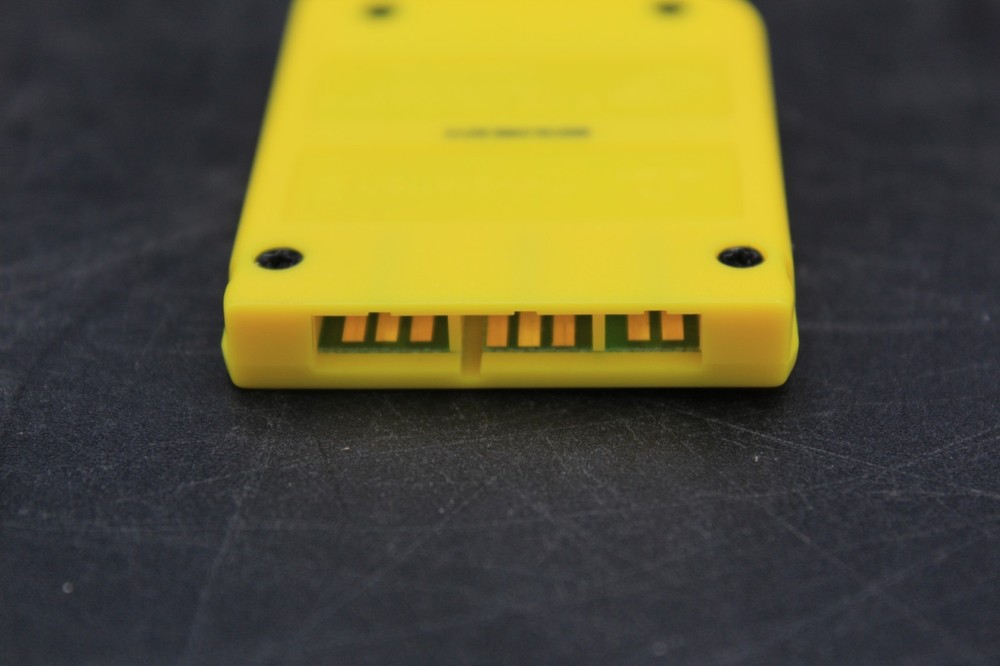 Sony PlayStation 2 Magic Gate 8MB Memory Card Yellow *UNTESTED*