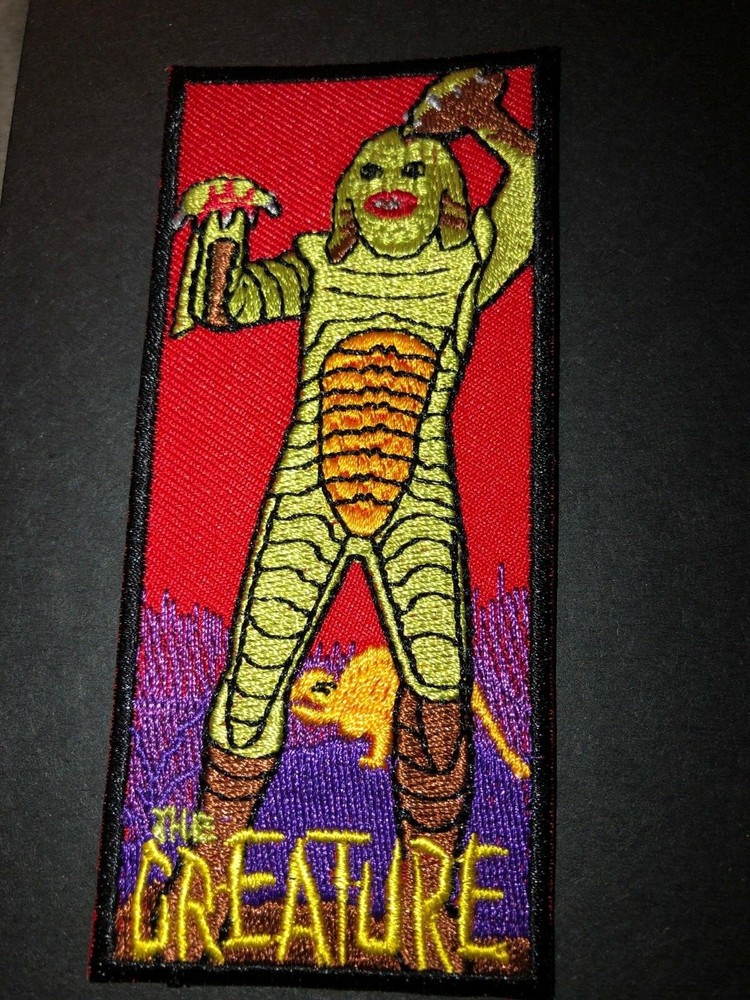 DRACULA UNIVERSAL MONSTER AURORA MODELS PATCH Embroidered IRON ON