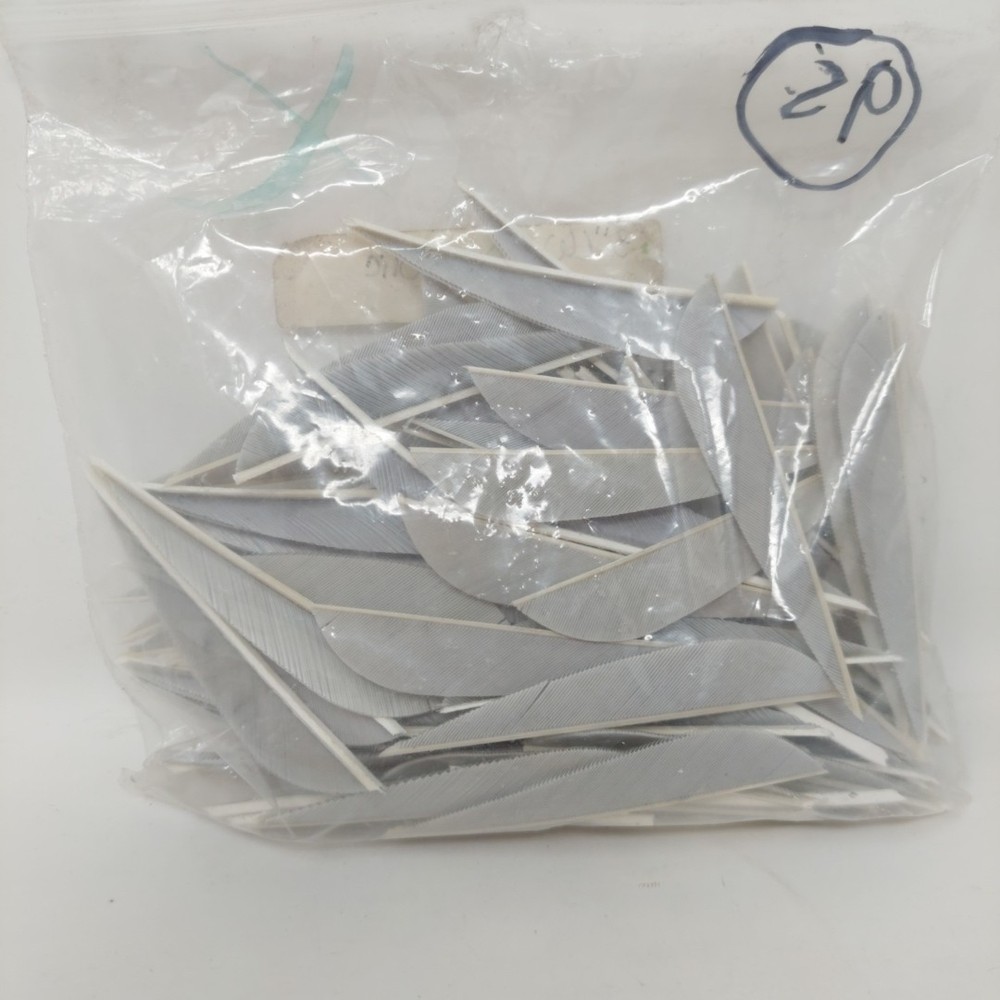 95 Count Archery Arrow Feathers 3" Left Wing: Parabolic Gray