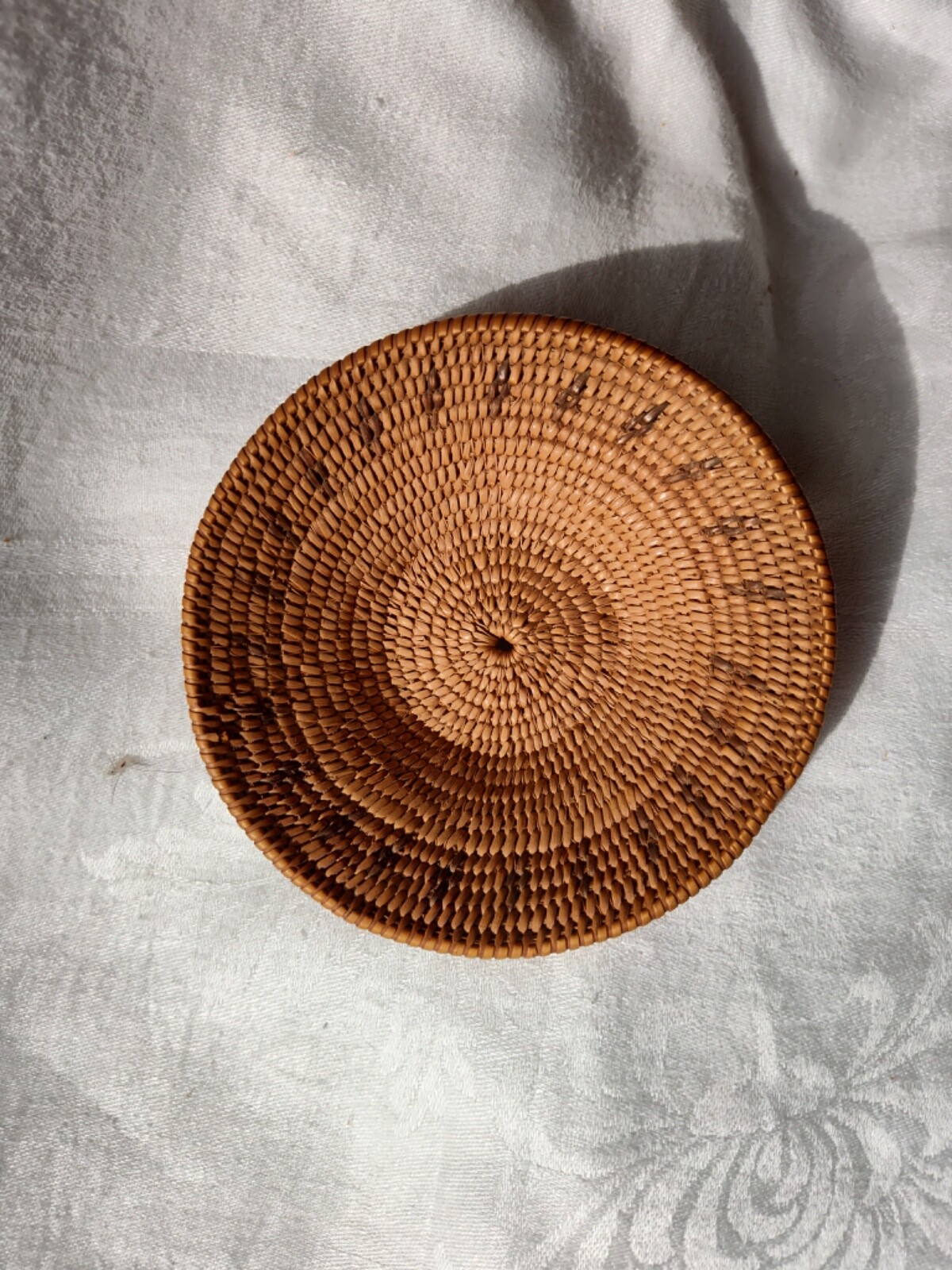Unusual Havasupai Basket Cup with Tray/Saucer - cute, un-damaged basket set