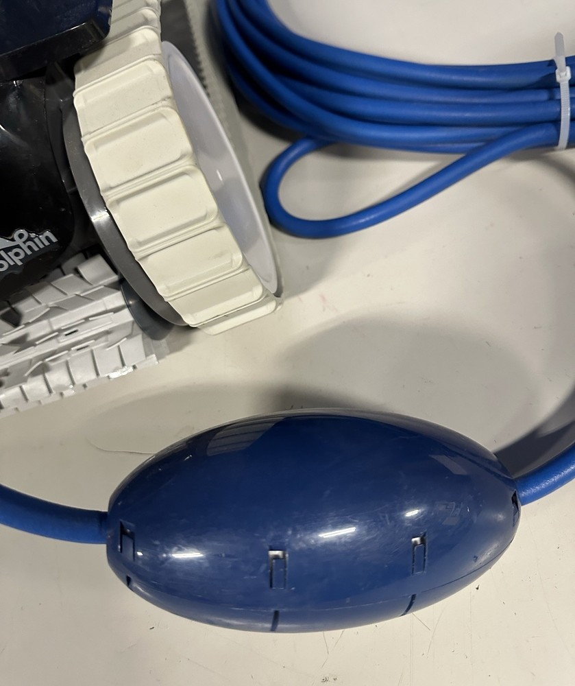 Dolphin Explorer E20 Robotic Pool Cleaner - 99996148XP, UNTESTED Fast Shipp