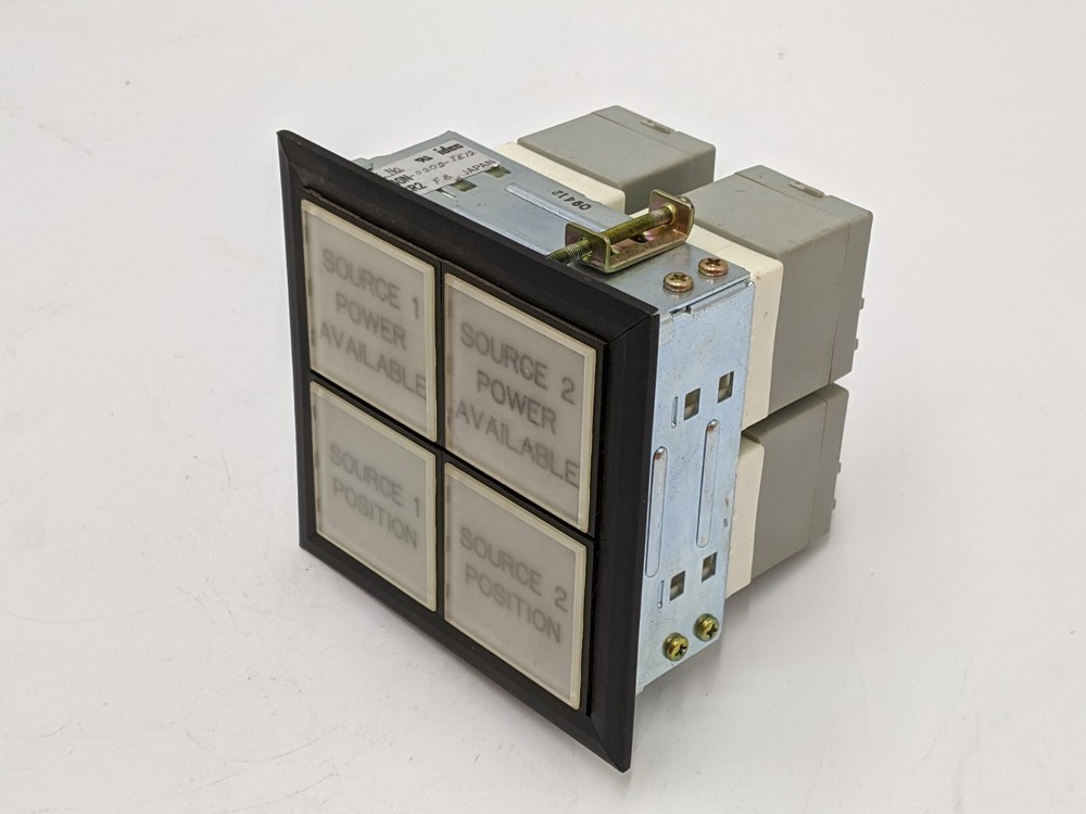 IDEC SLC40N-0202-TE12 Annunciator Panel Display Module 4 Section 2x2