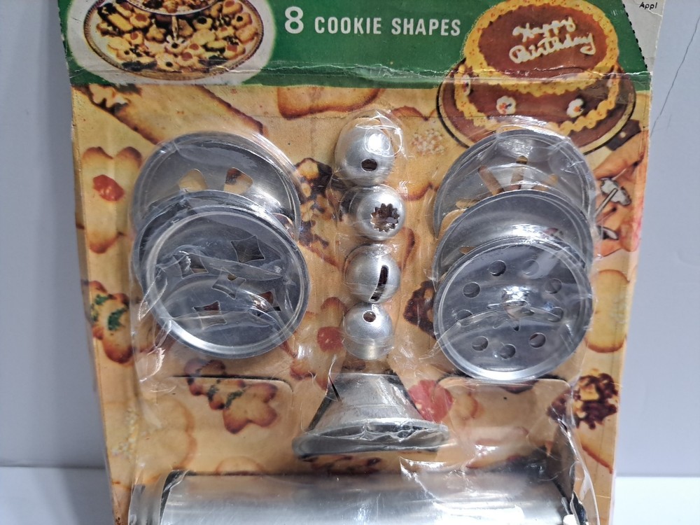 Vintage Fairgrove Cookie Press and Decorator Set