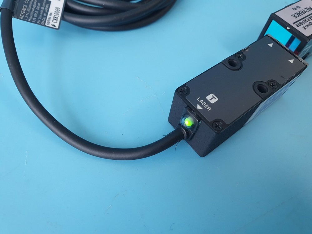 KEYENCE IB-10 Laser Thrubeam Sensor