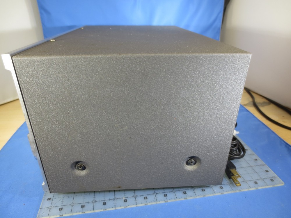 Realistic DX-160 Solid State Communications Receiver Powers on (Parts/Fix ONLY!)