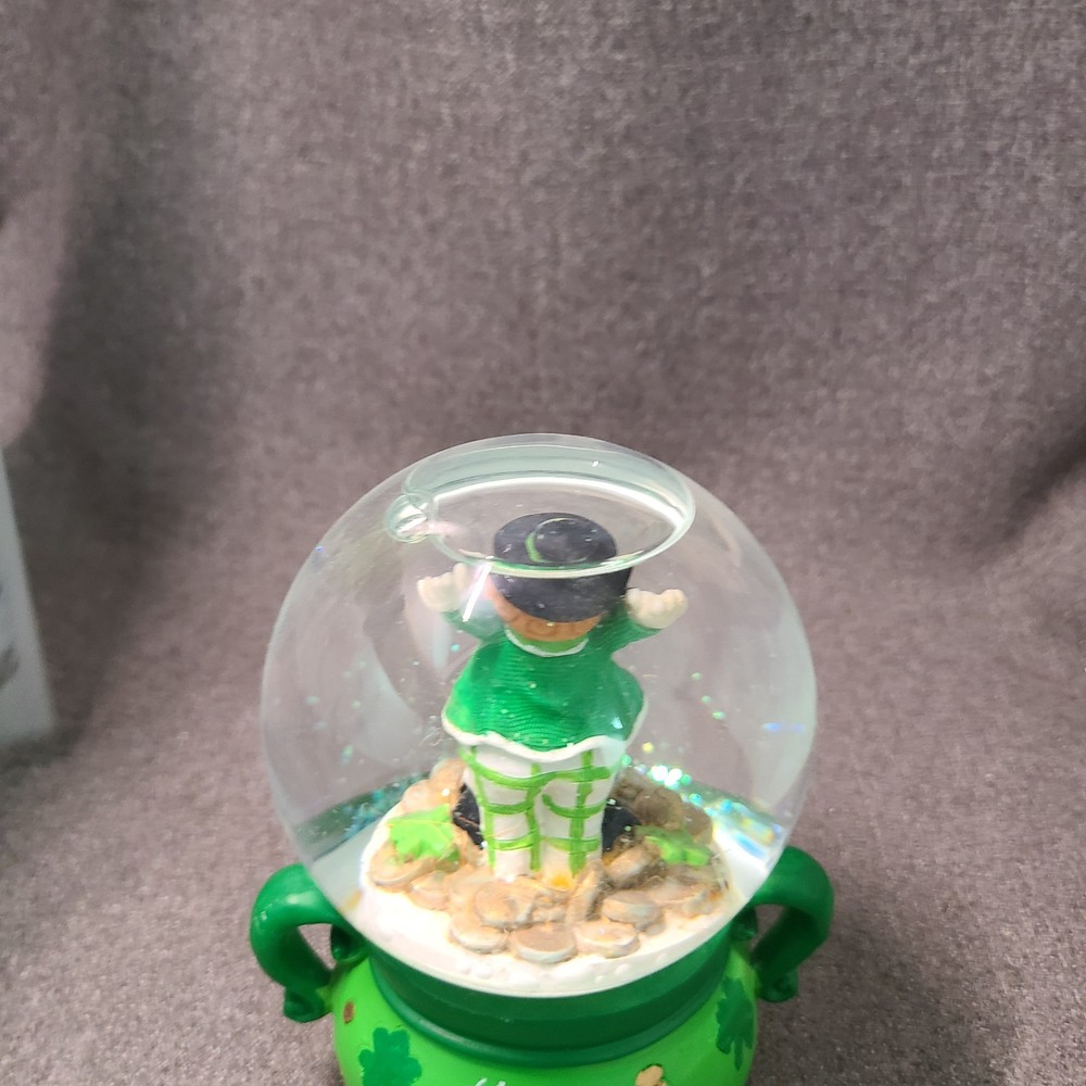 Happy St. Patricks Day Water Globe