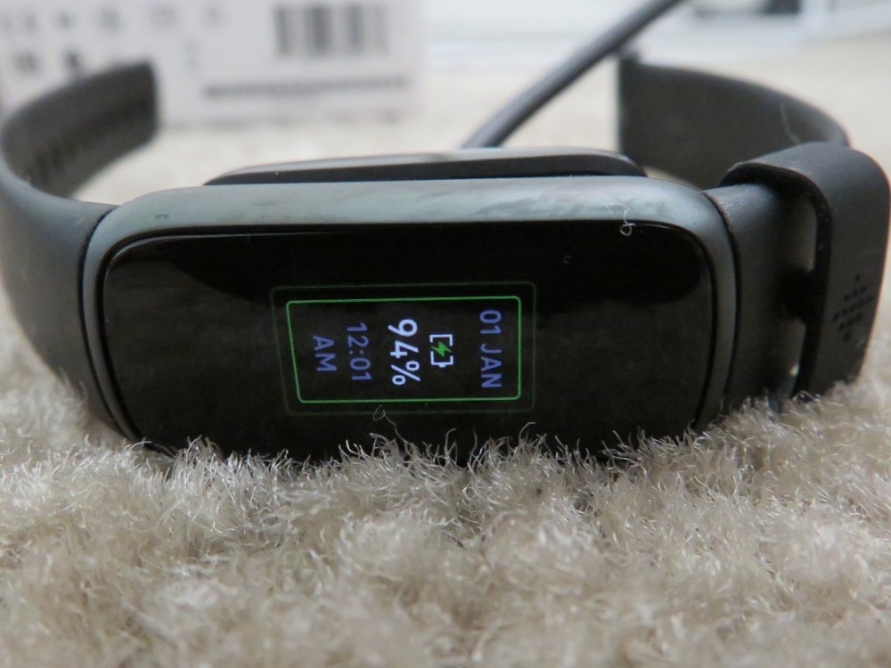 Fit Bit Luxe Smart Tracker