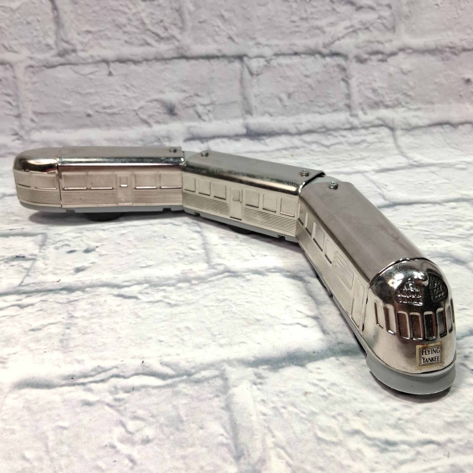 Streamliner Schyling 3-Piece Zephyr Wind Up Mechanical Toy Train  NO KEY