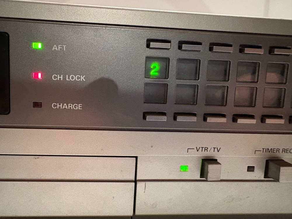 Vintage 80's Panasonic PV-A35P Omnivision VI Programmable Tuner/Timer UNTESTED