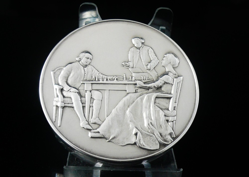 Sterling Silver Snuff Box, Caroline Howe Checkmates Benjamin Franklin 1774