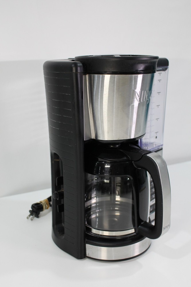 Ninja CE251 Coffeemaker 12-Cup Automatic Coffee Maker Pot Programmable Cafetière