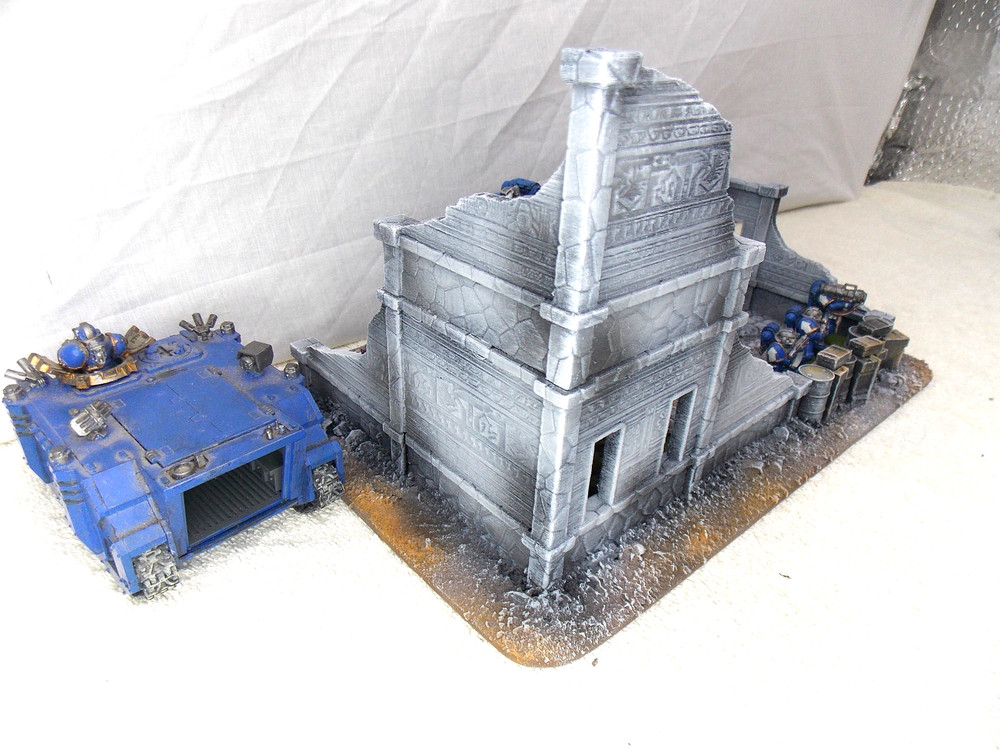 WARGAMING TERRAIN PAINTED BUILDING