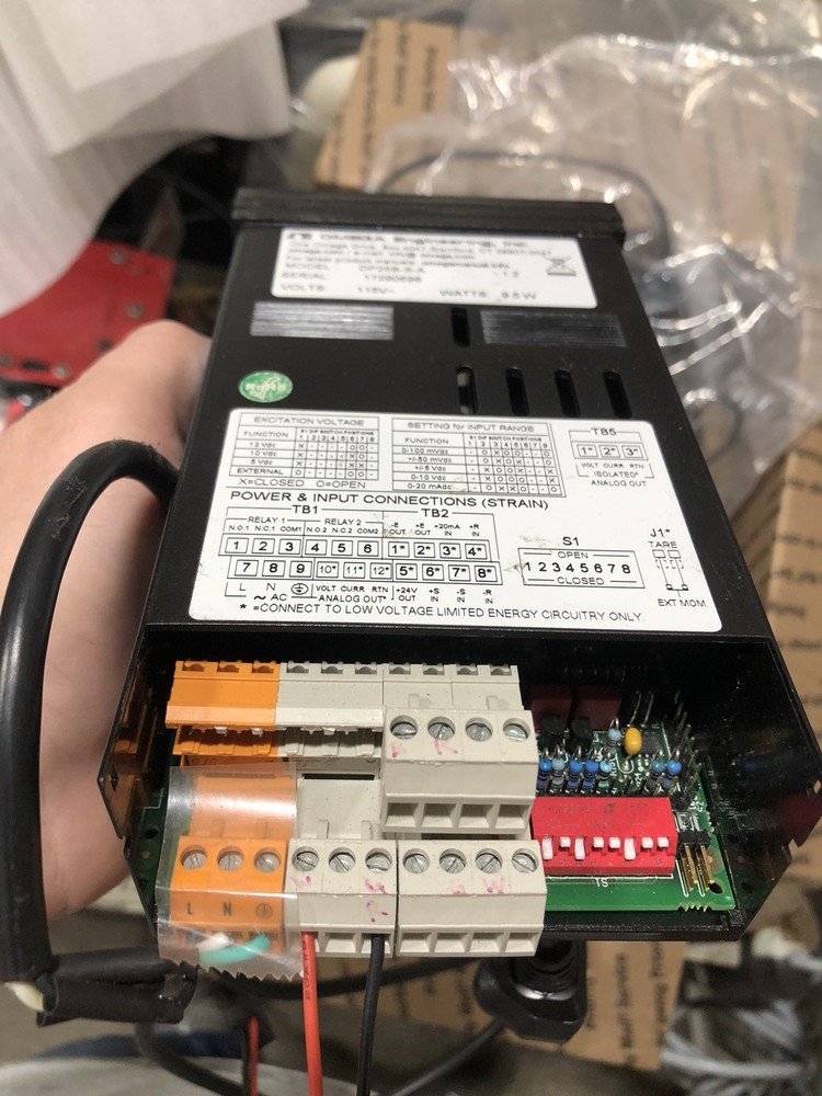 Omega Engineering DP25B-S-A Strain Gauge Panel Meter 5K Lb Compression Load Cell