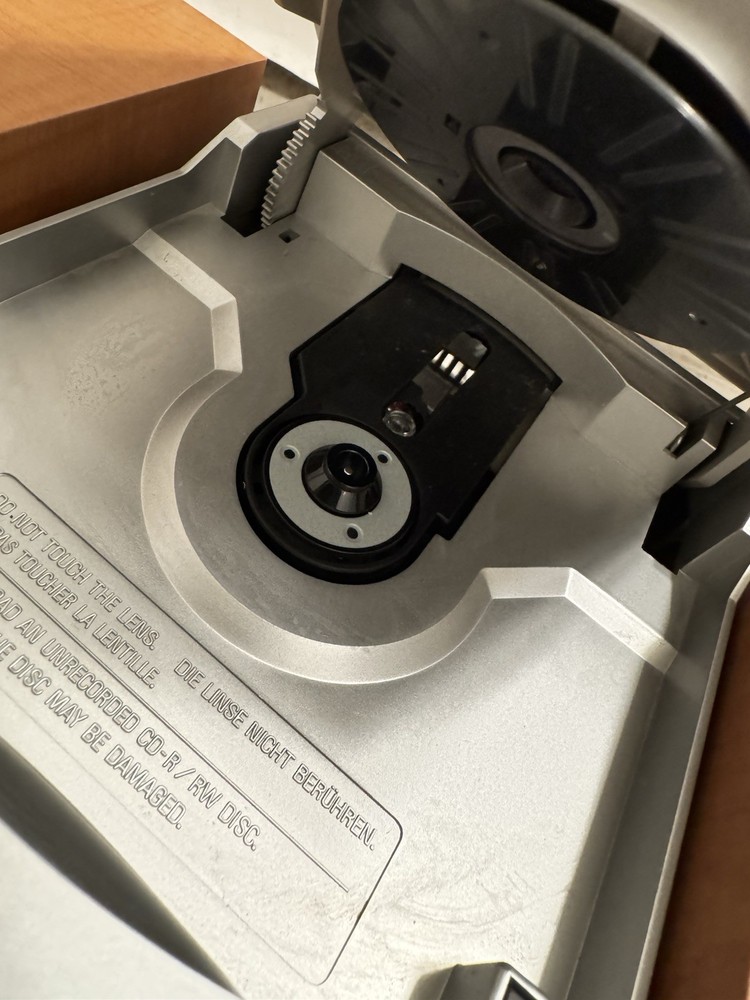 *READ DESCRIPTION: Cassette Doesn’t Work- Sony HCD-EP313 Bookshelf CD Player