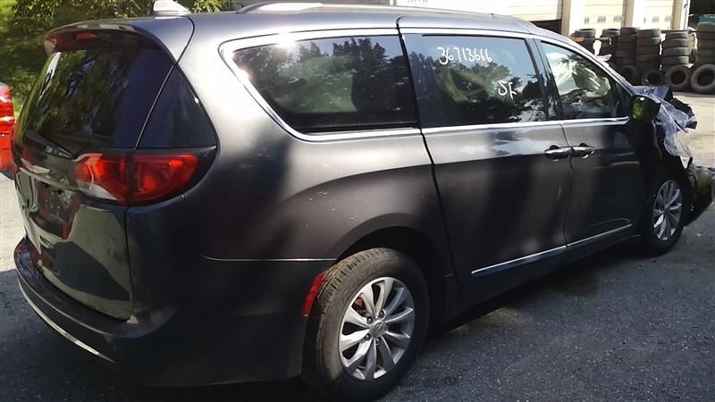 PACIFICA 2017 433255