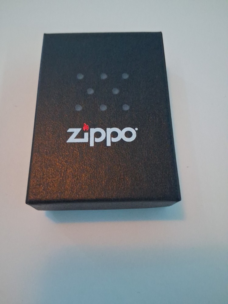 Zippo Painted Butterfly Chrome Lighter - Unfired