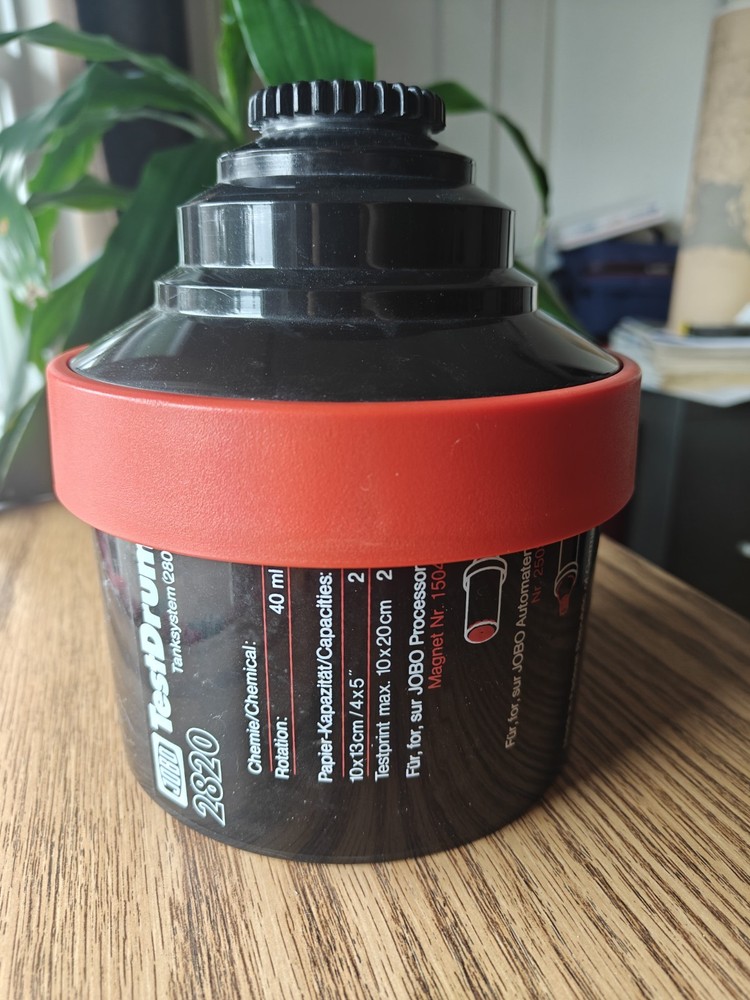Used Jobo TestDrum 2820 For rotary paper development.