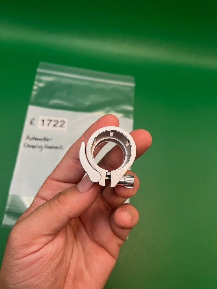 Autococker Clamping Feedneck