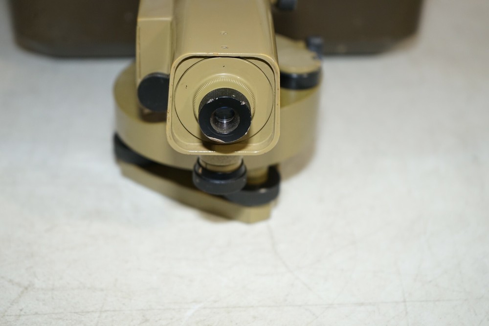 ^ Path Instruments Z Tilting Level B-203 #C548