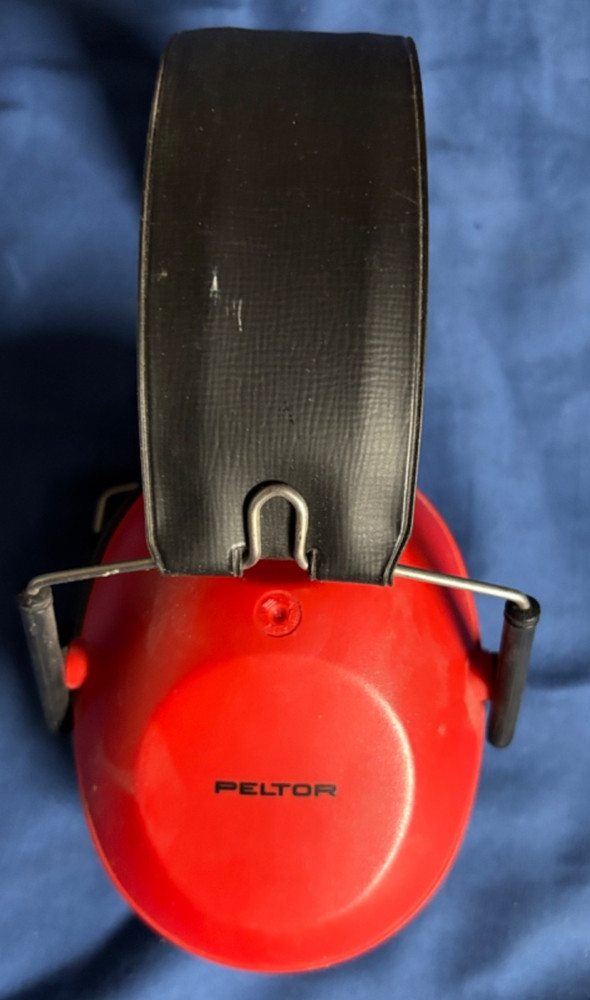 PELTOR Adjustable Size / Noise Cancelling Headset