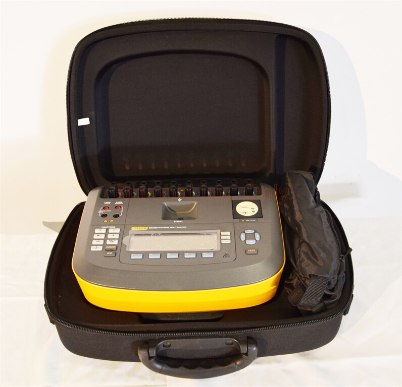 Fluke ESA620 Electrical Safety Analyzer with Software & Accessories