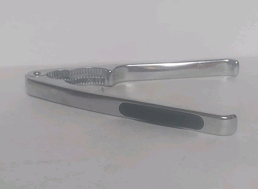 Pedrini Italy Stainless Nut/Shellfish Cracker Comfort Grip