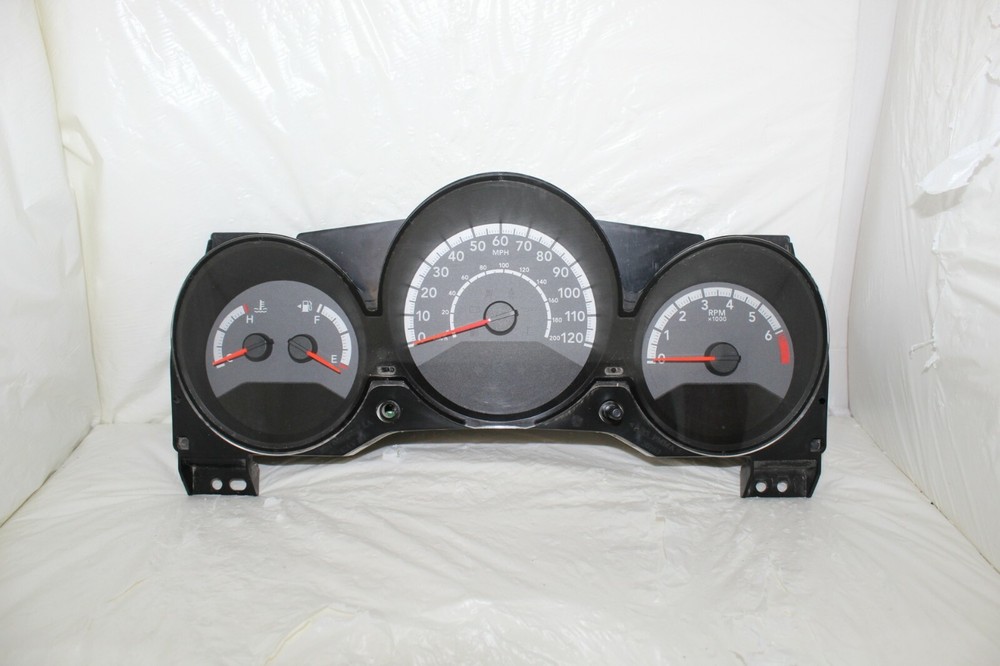 Speedometer Instrument Cluster Dash Panel Gauges 2011 2012 Caliber 31,085 Miles