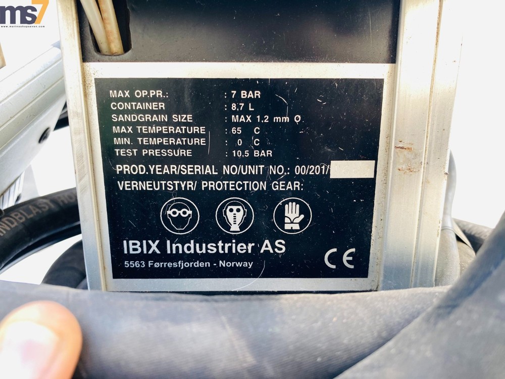 IBIX 9 PROBLASTER LIGHTWEIGHT PORTABLE AIR SANDBLASTING MACHINE #2