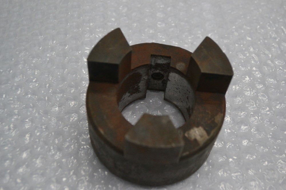LOVEJOY L-110 1.625 COUPLING (AS PICTURED) UNMP