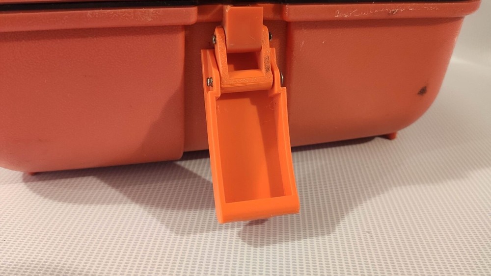 Sokkia style optical level container closing piece