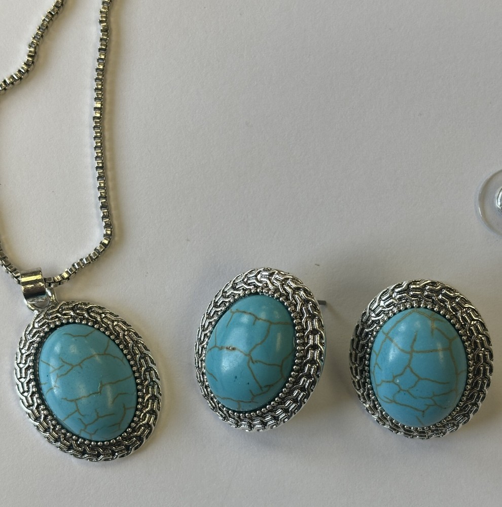 DIY Turquoise Necklace and Earrings Set