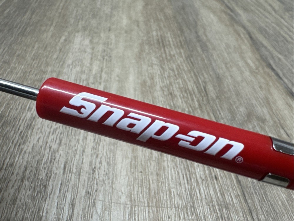 Snap On Tools Red Magnetic Tip Pocket Clip Flat Head Slotted Screwdriver