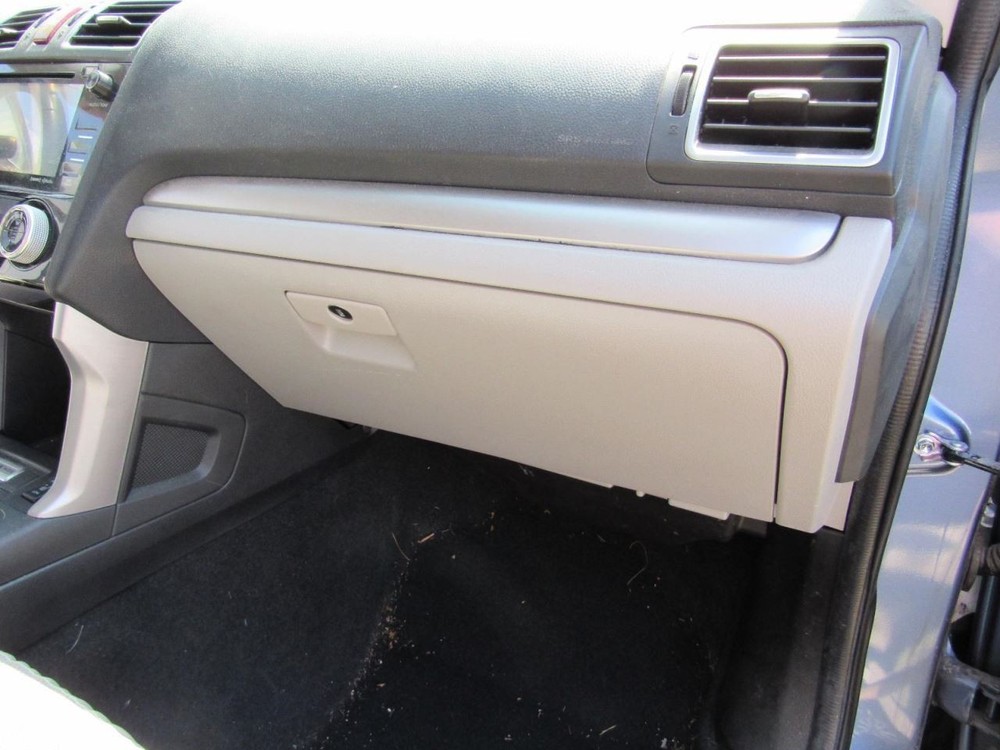 FORESTER  2016 Glove Box 1046593