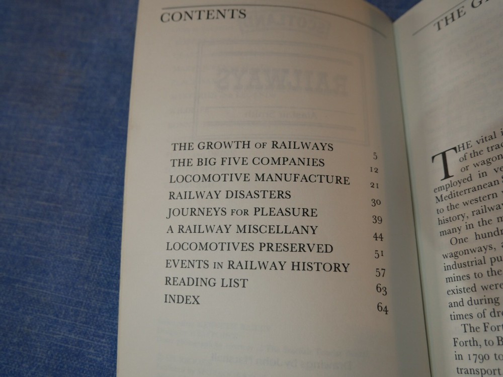 COLLECTABLE - INTRODUCING SCOTLAND RAILWAYS - ALASTAIR SMITH