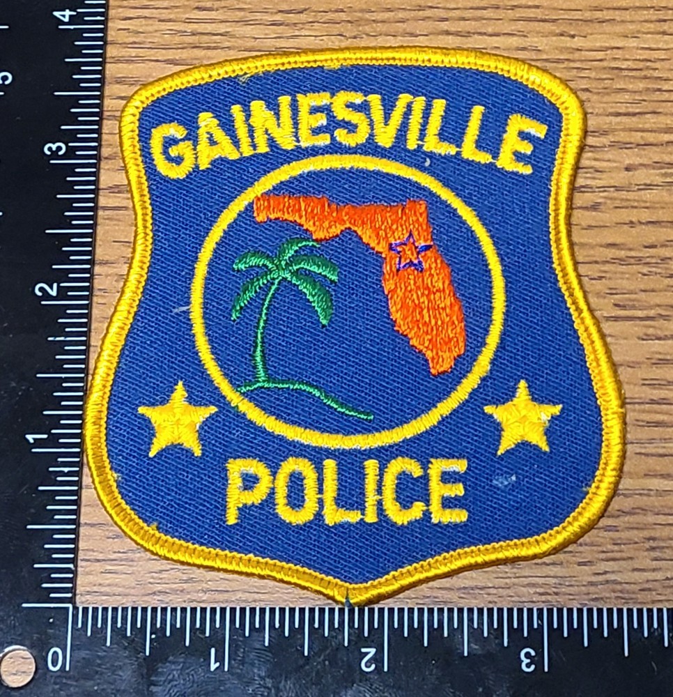 FL - Gainesville Florida Outdated Police Shoulder Patch **Older Version**