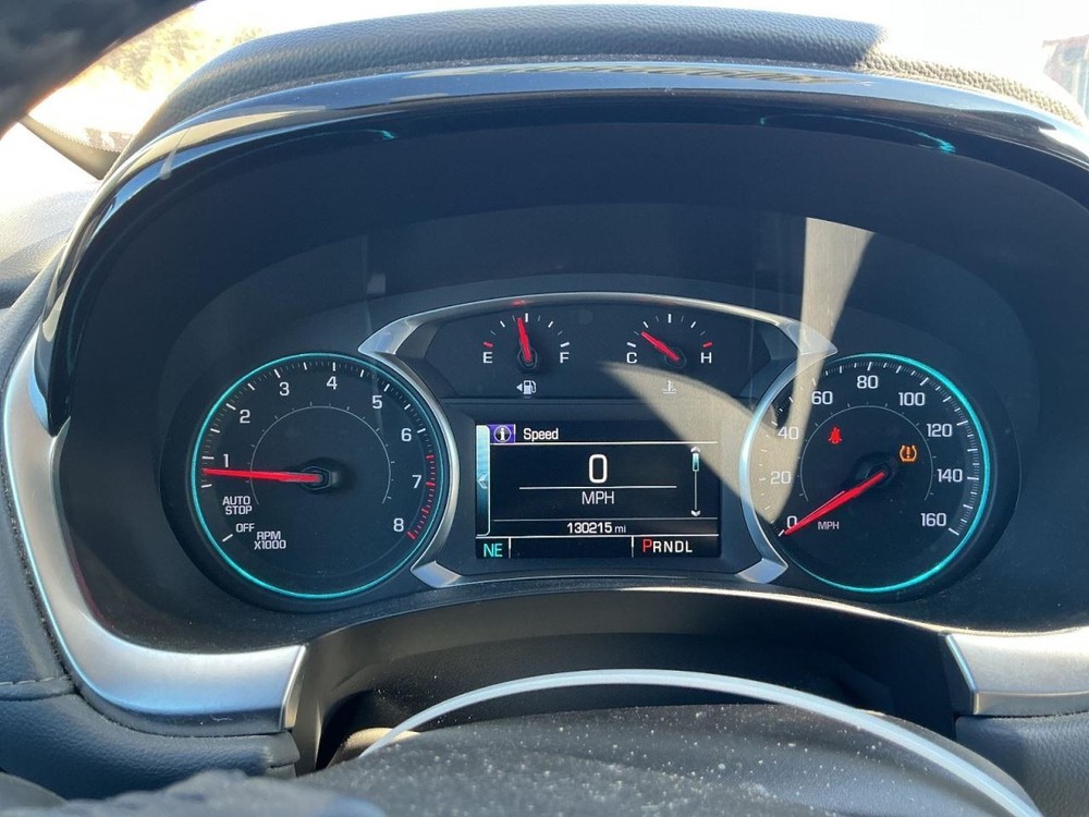 TRAVERSE 2018 Glove Box 4928972