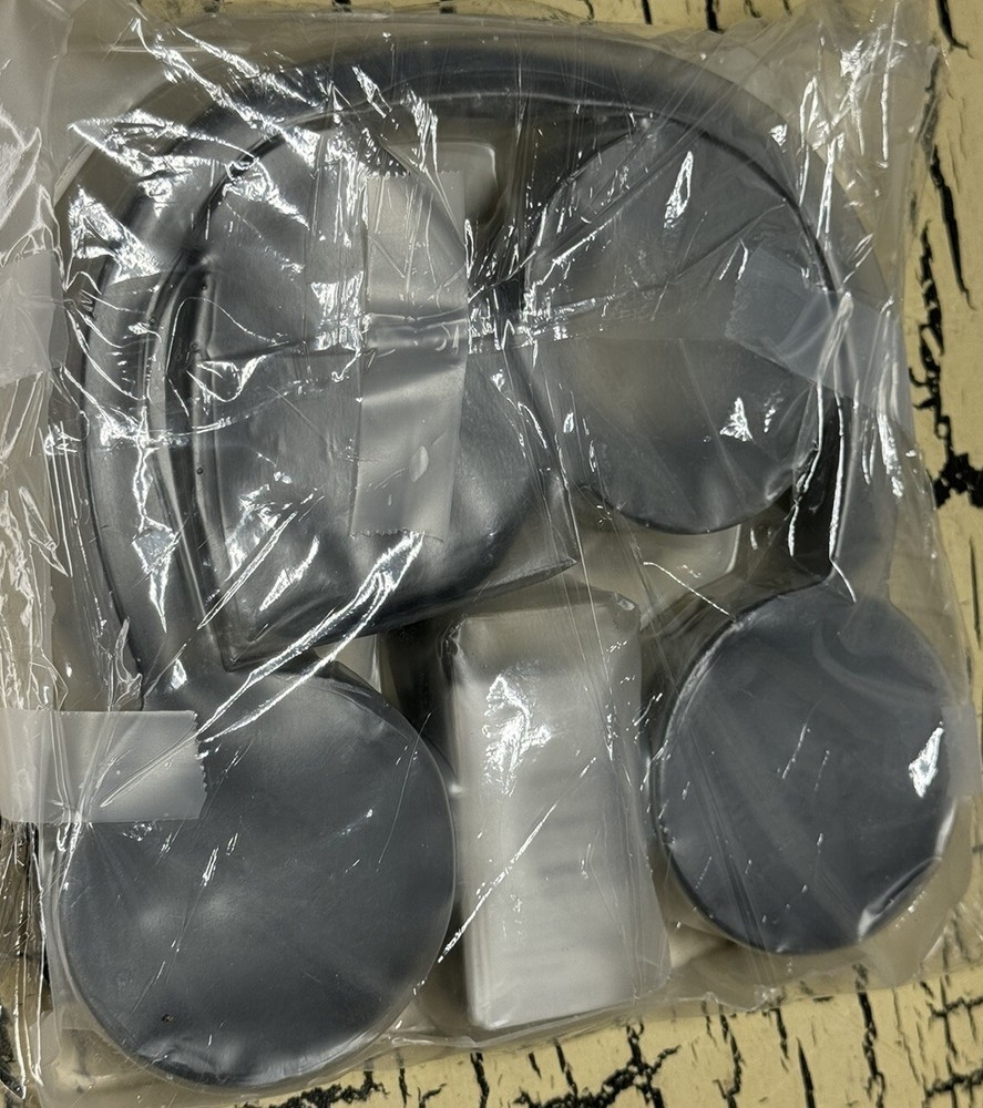 Wireless Headphones Dual Frequency FM Transmitter Audio Input Black