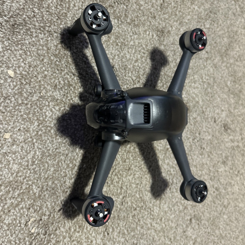 DJI FPV Combo Ready to Fly Drone with Controller and FPV Goggles