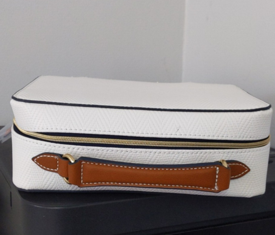 New Estee Lauder Makeup Cosmtics Case 10"x7"x3.5" White