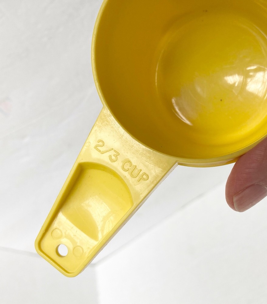 Vintage Tupperware Measuring 2/3 Cup Yellow Nesting