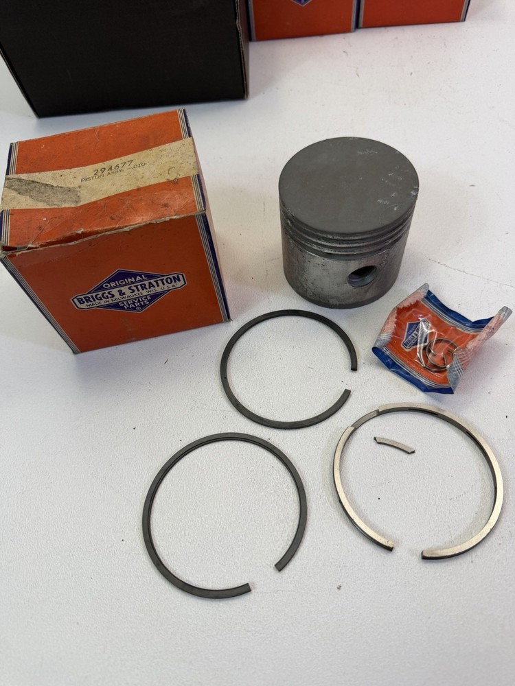 Briggs & Stratton 294677 PISTON One Ring Is Broken