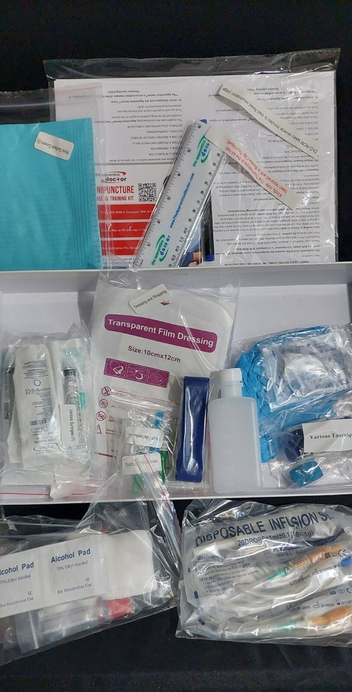 The Apprentice Doctor Venipuncture Course & Training Kit 29 Pcs Inside